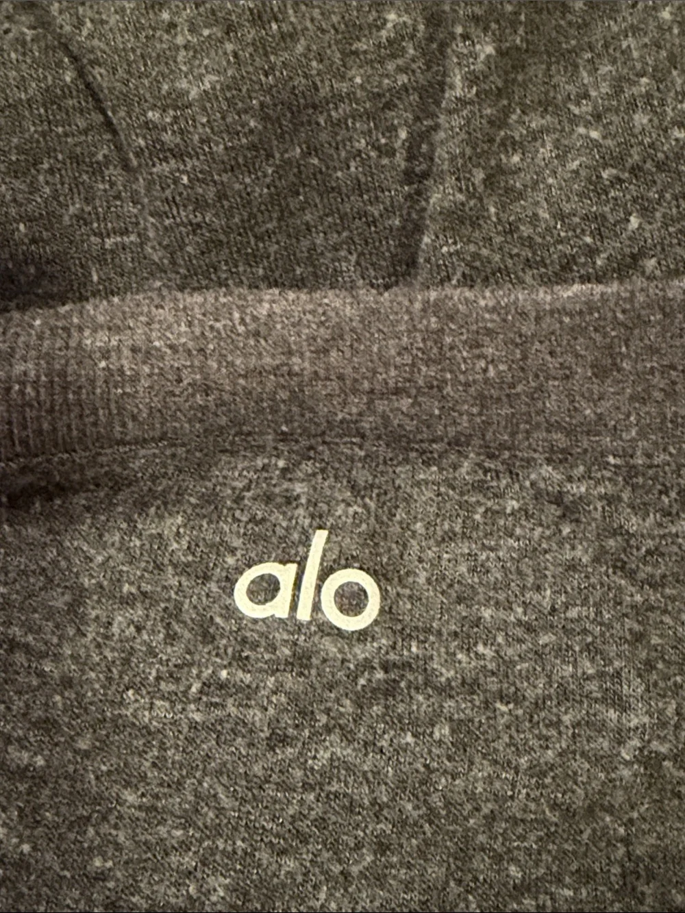 Alo Women’s Black Crewneck Sweater Size M